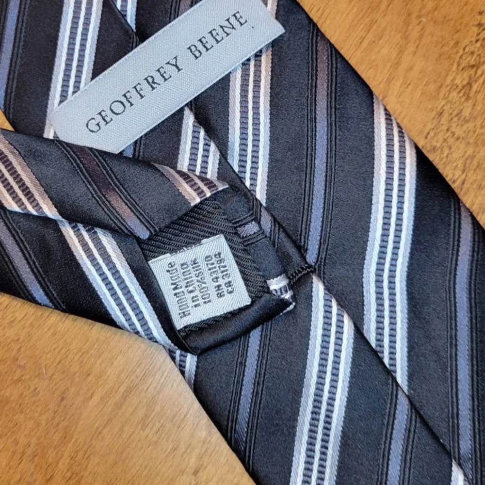 Geoffrey Beene Silk Tie -Black with silver stripes